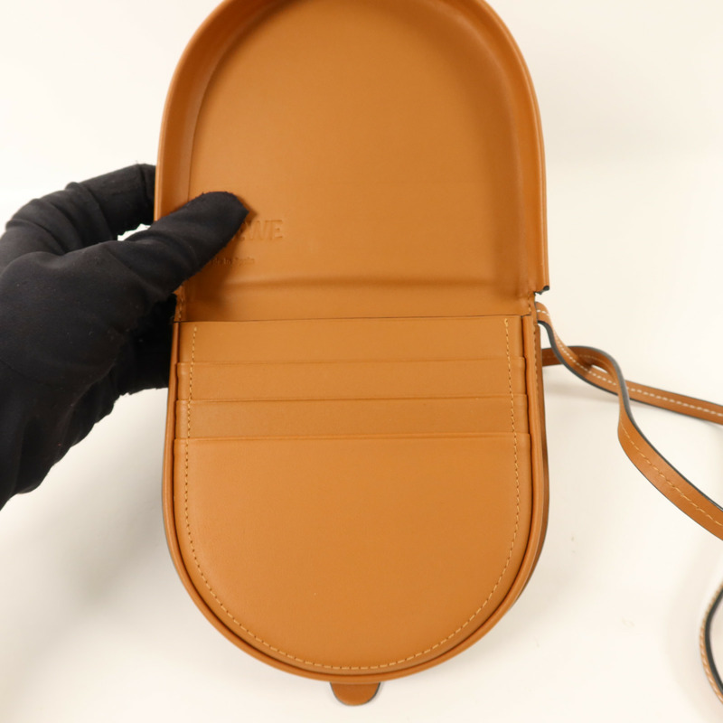 LOEWE 牛皮皮革Heel Pouch Small肩背袋-4