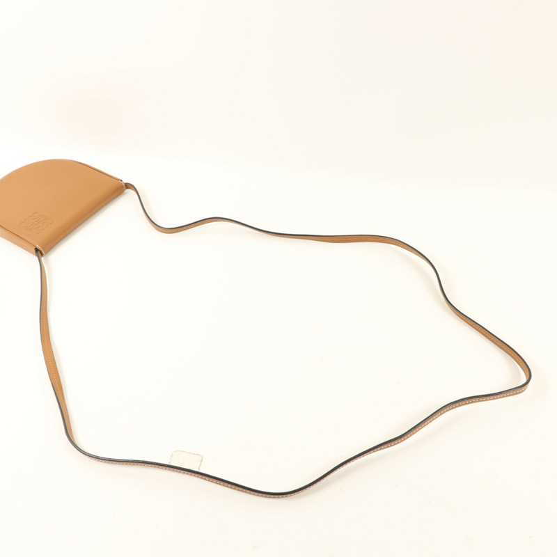 LOEWE 牛皮皮革Heel Pouch Small肩背袋-8