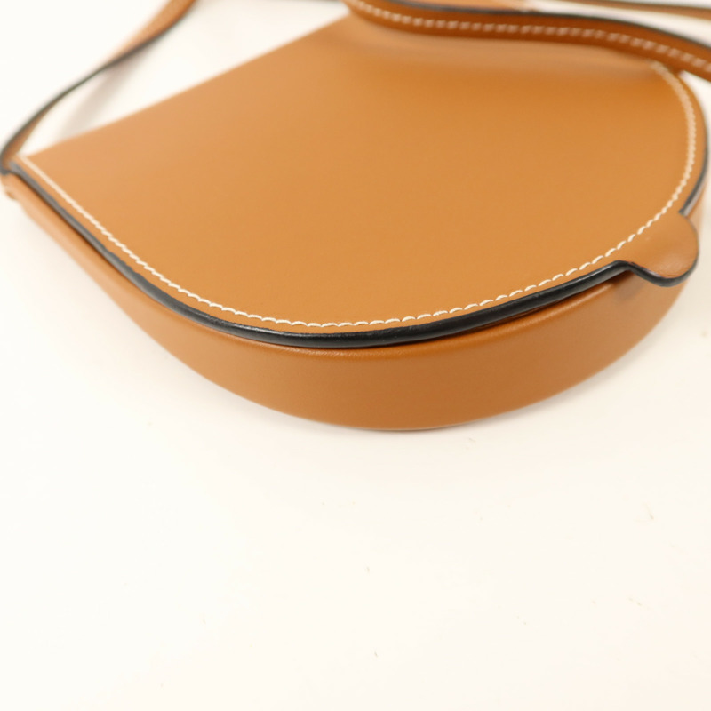 LOEWE 牛皮皮革Heel Pouch Small肩背袋-13