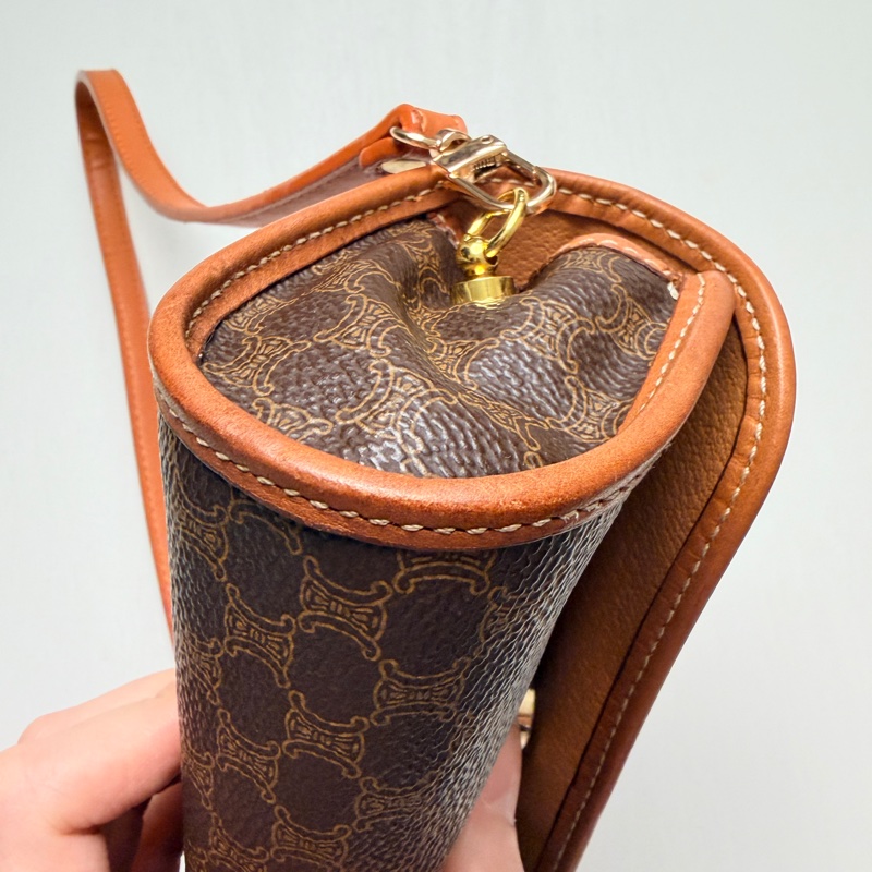 Celine 老花凱旋門圓桶腋下包 斜背包 真皮棕色 思琳-10