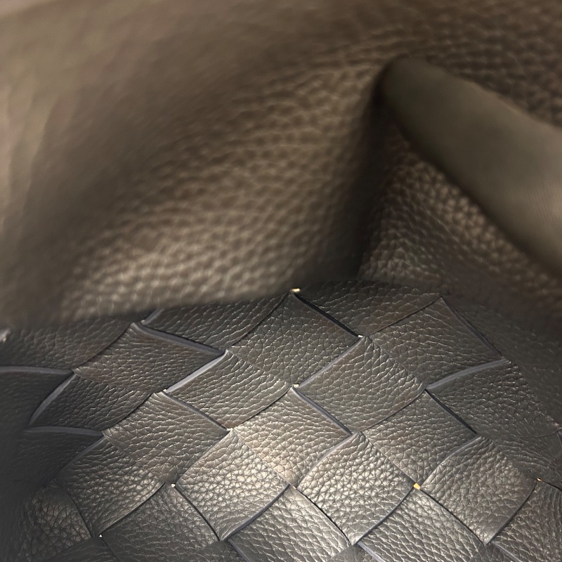 BV Diago 小號牛皮編織翻蓋磁扣式肩背包-22