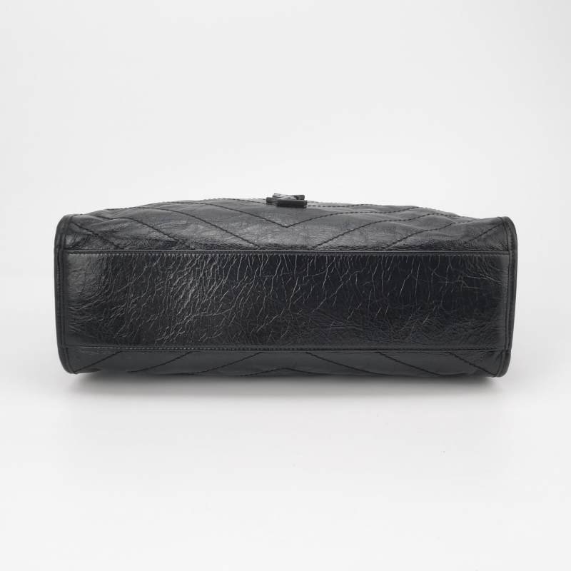 Saint Laurent Niki油蠟皮純色V紋絎縫YSL標誌單肩包-5