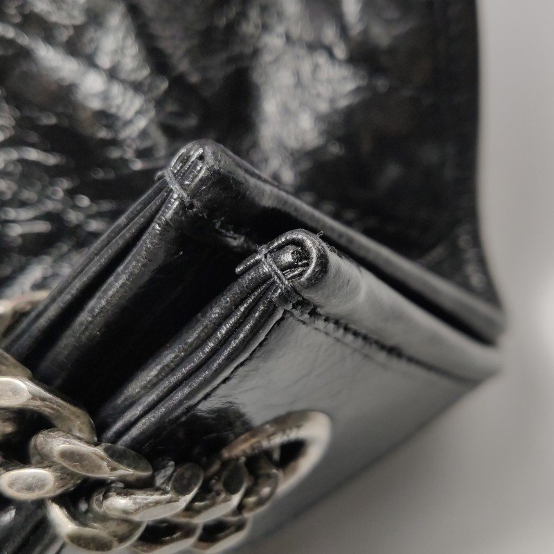 Saint Laurent Niki油蠟皮純色V紋絎縫YSL標誌單肩包-19