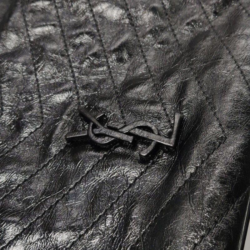 Saint Laurent Niki油蠟皮純色V紋絎縫YSL標誌單肩包-20