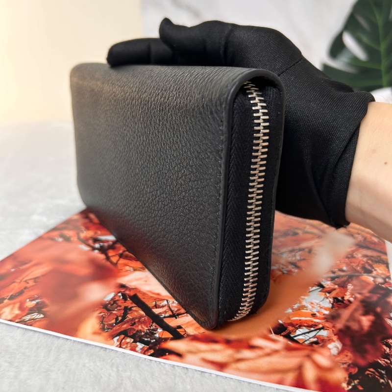 Prada Vitello Daino Triangle 粒紋皮革長夾 晶片款-7