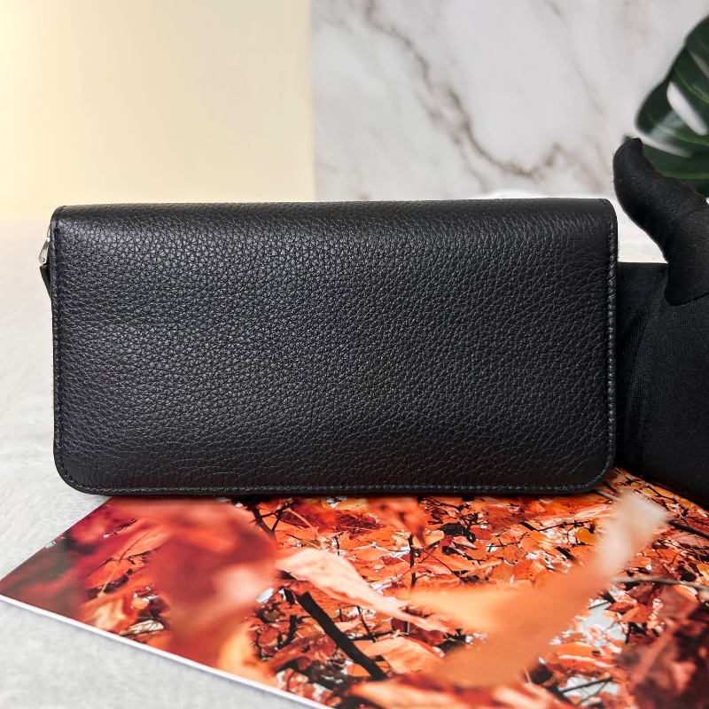 Prada Vitello Daino Triangle 粒紋皮革長夾 晶片款-8