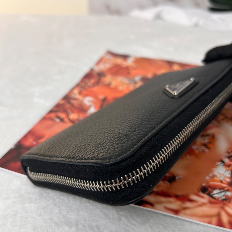 Prada Vitello Daino Triangle 粒紋皮革長夾 晶片款-12