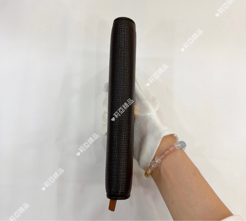 莉亞精品♡ Bv黑色牛皮長夾 二手-5