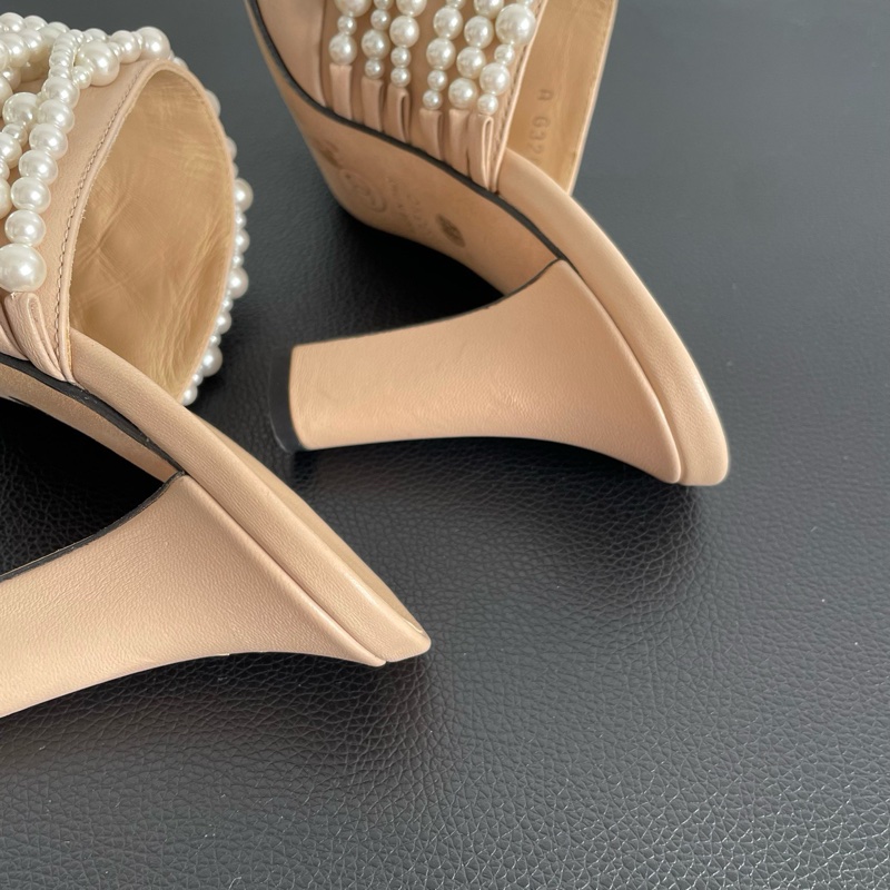 Chanel 香奈兒 珍珠奶茶色高跟鞋  尺寸：35.5碼 鞋跟：9cm-5