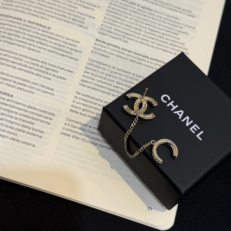 CHANEL金雙C立體字母垂墜水鑽C耳環/單-4
