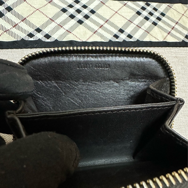 miu miu 棕色鱷魚皮壓紋小零錢包-4