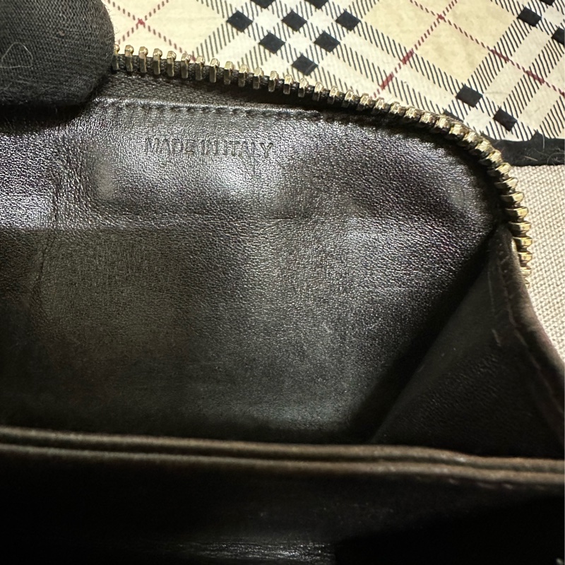 miu miu 棕色鱷魚皮壓紋小零錢包-18