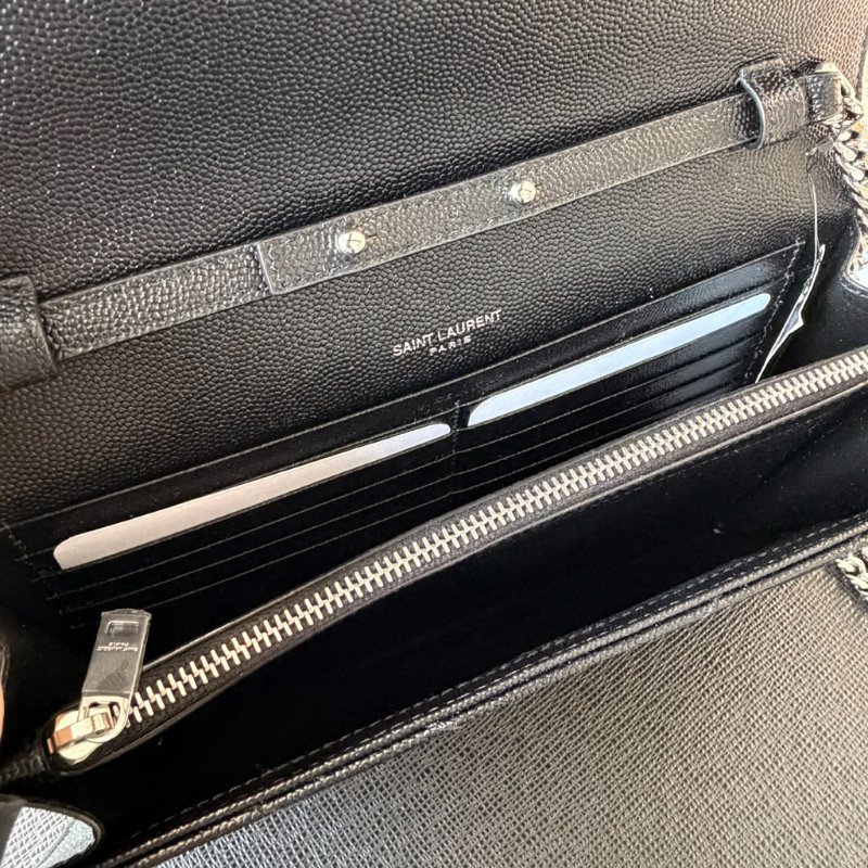 V紋荔枝銀鍊銀LOGO WOC 斜背 /黑-4