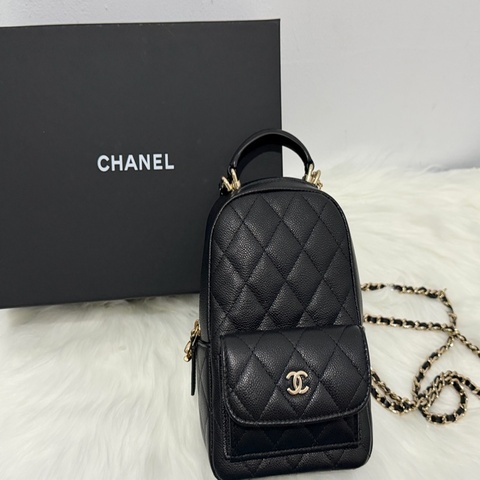 Chanel 黑金小書包