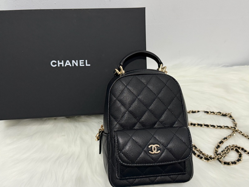 Chanel 黑金小書包-0
