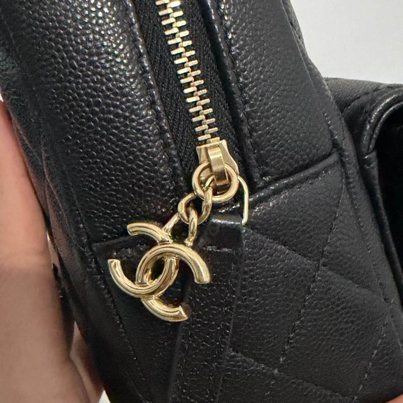 Chanel 黑金小書包-2