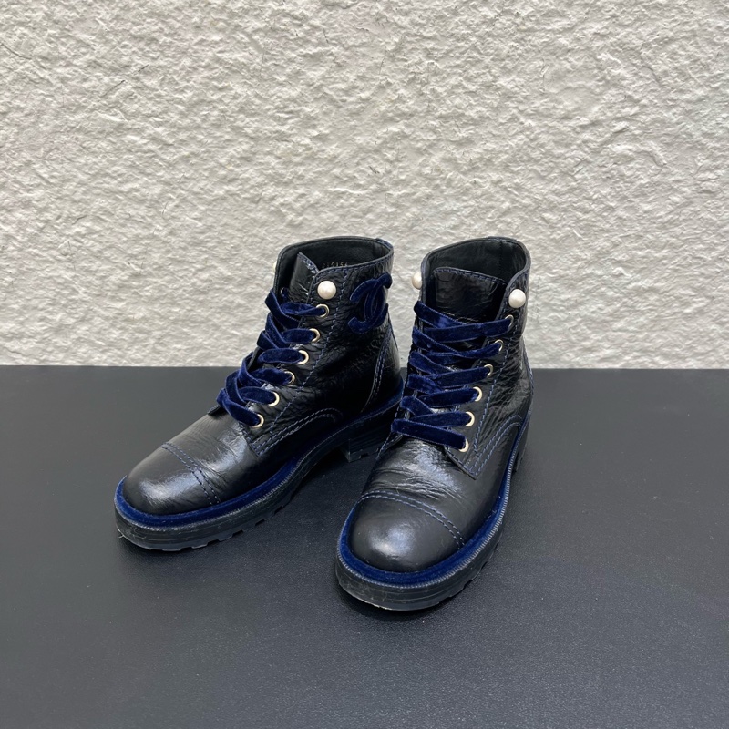 98新Chanel香奈兒皮革深藍色絲絨珍珠短靴  35.5碼-5