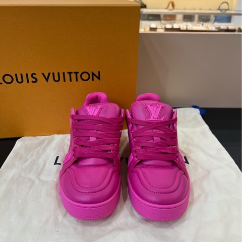 99新LV路易威登trainer系列玫粉色胖丁板鞋  36碼
