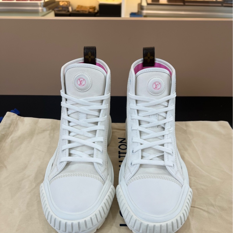 98新LV路易威登白粉松糕鞋高幫鞋 37.5 碼-0