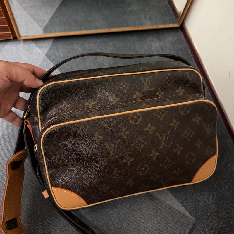 Lv雙層老花相機包/斜背包（M45244）-0