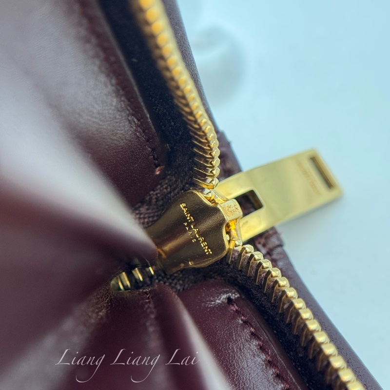 SAINT LAURENT 聖羅蘭 勃根地酒紅色小牛皮手拿長夾-15