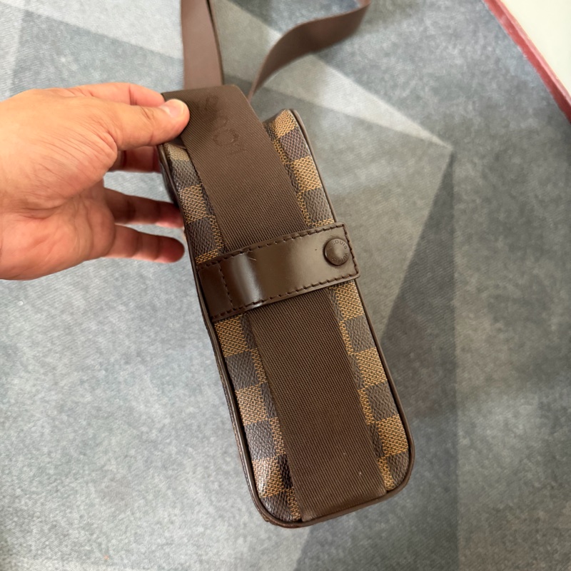 Lv棋盤格豆腐包（N41442)-2