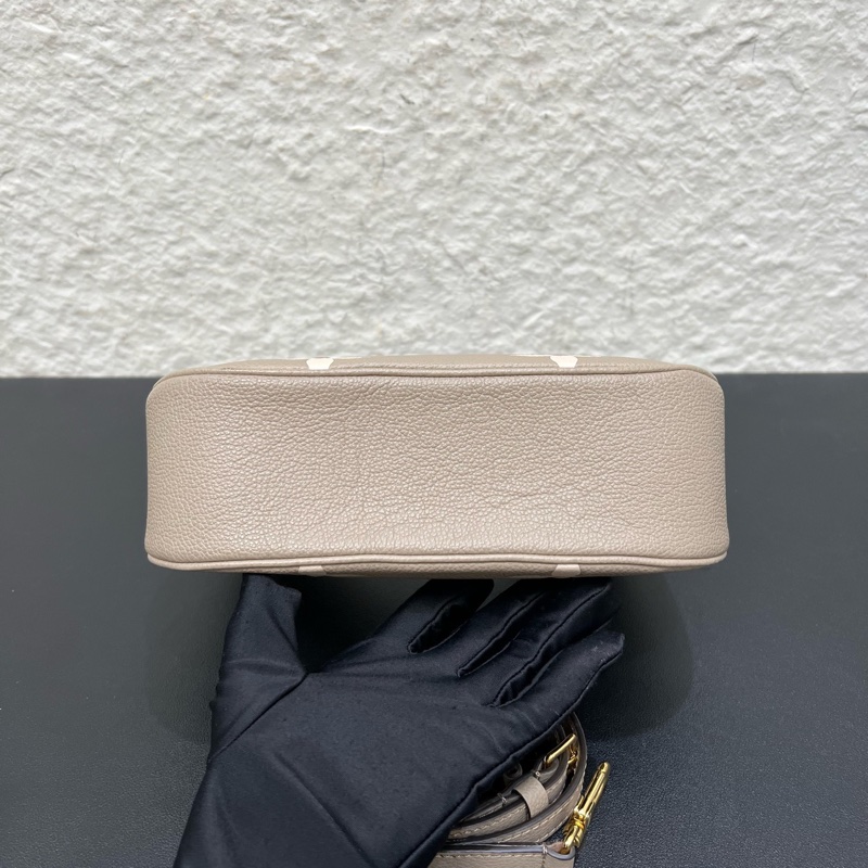 99新芯片款LV路易威登 Boulogne老花大象灰牛角包-4