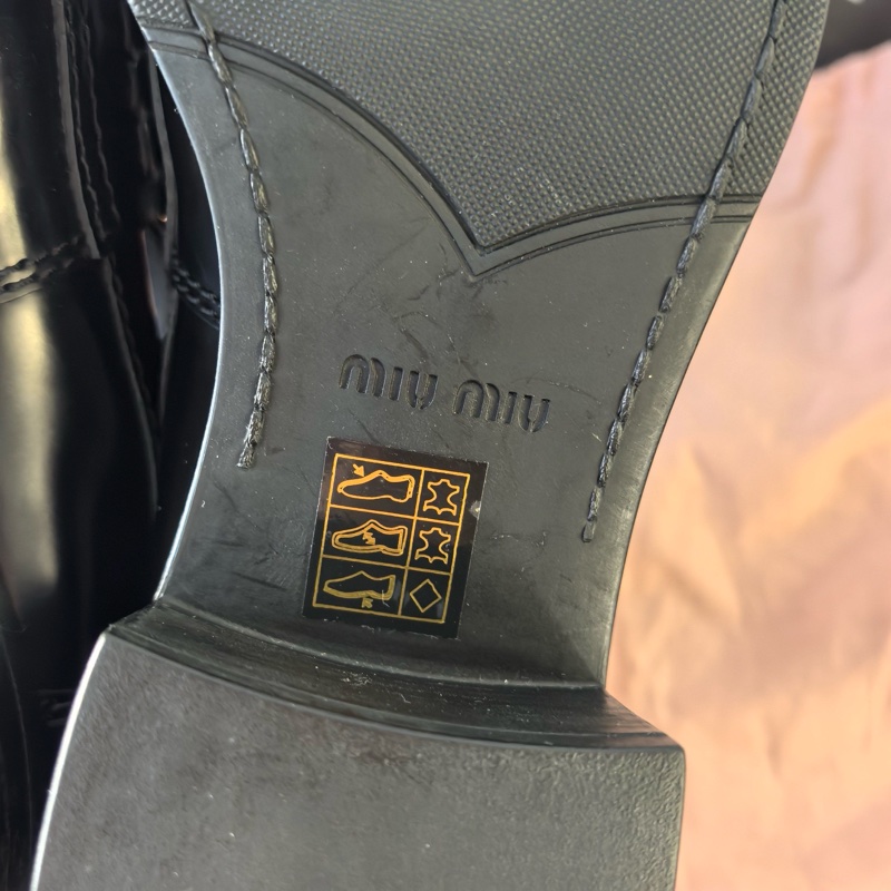 99新 MIUMIU繆繆 樂福鞋 小牛皮36碼  附件：塵袋。-8