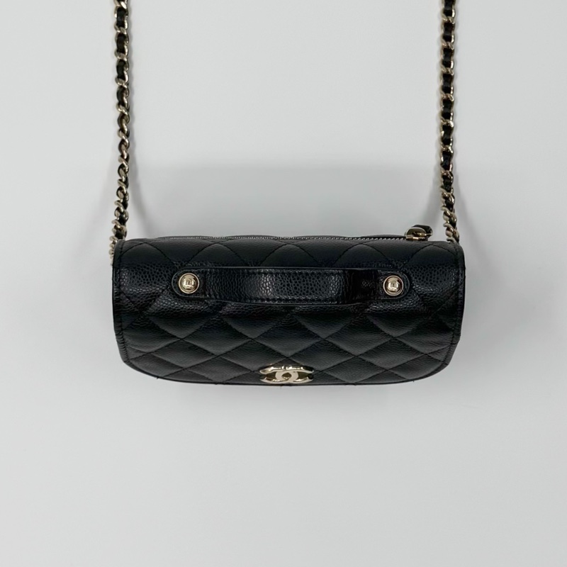CHANEL 22年季節款黑色魚子醬 mini 郵差包-4