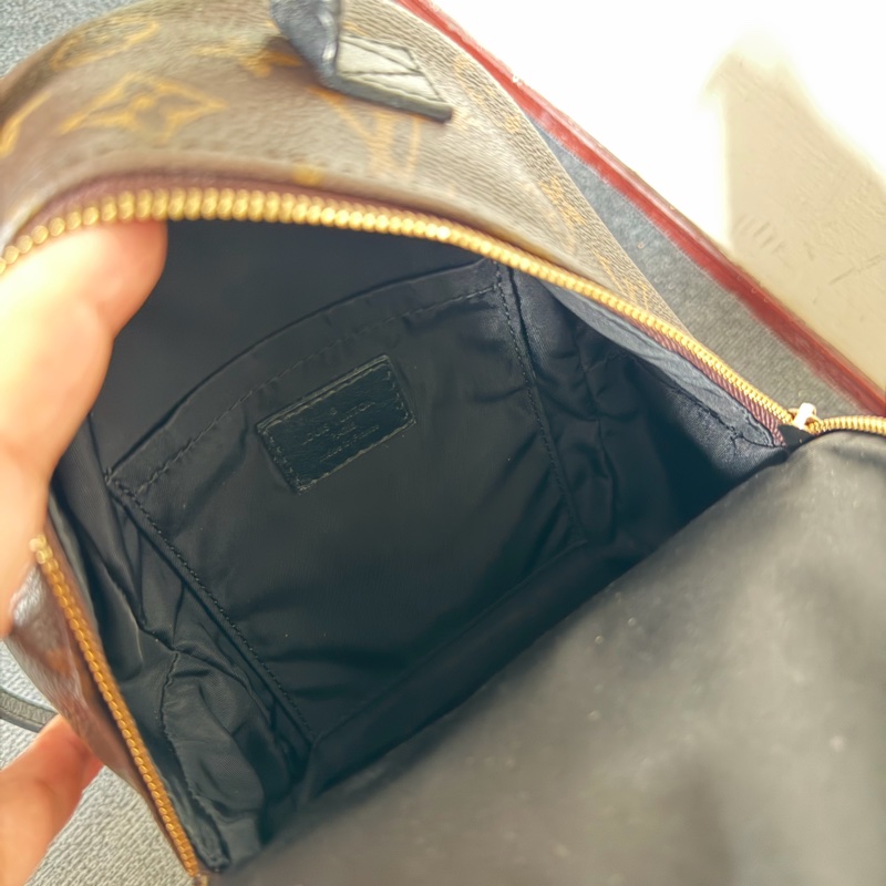 Lv 老花Mini後背包-6