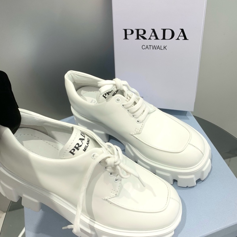 PRADA普拉达厚底鞋-1