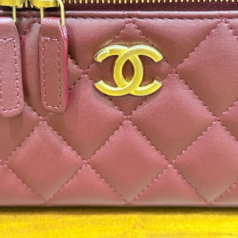 超便宜真的是隨便賣🥰99新✨好美的CHANEL 香奈兒 調節扣長盒子 化妝斜背包 勃艮第酒紅-33