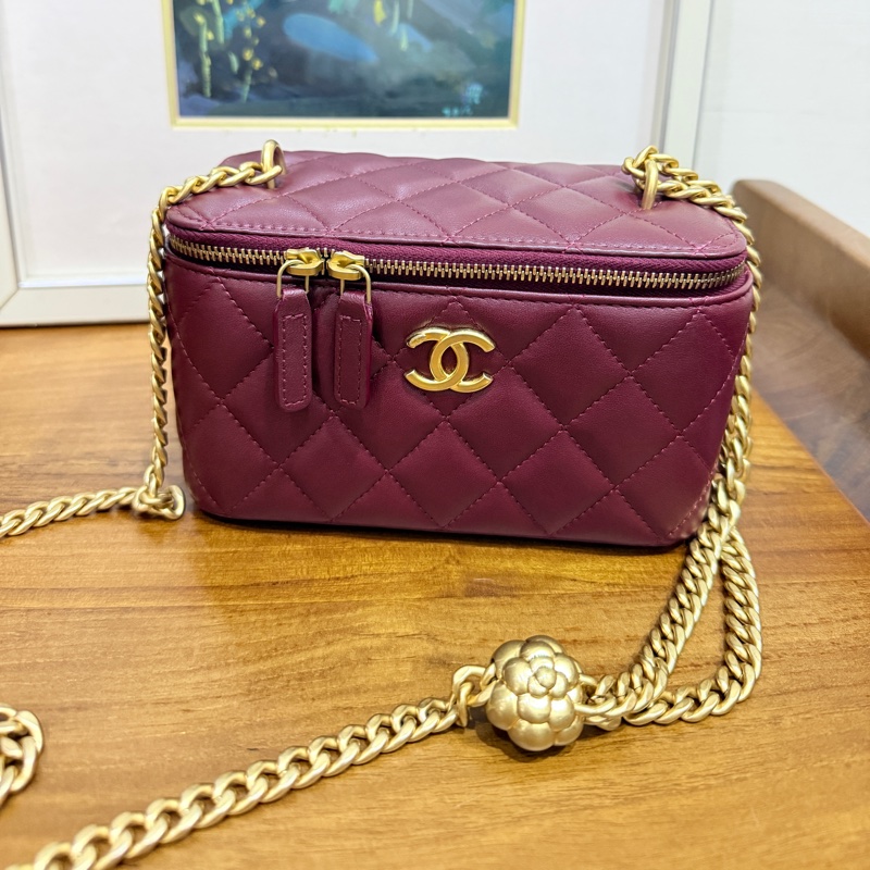 超便宜真的是隨便賣🥰99新✨好美的CHANEL 香奈兒 調節扣長盒子 化妝斜背包 勃艮第酒紅-35