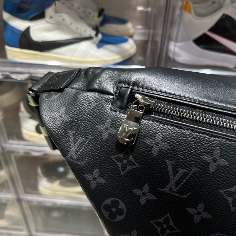 Lv 黑色老花腰包-3
