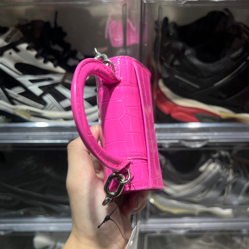巴黎世家 粉色鱷魚紋沙漏包xxs迷你款-6