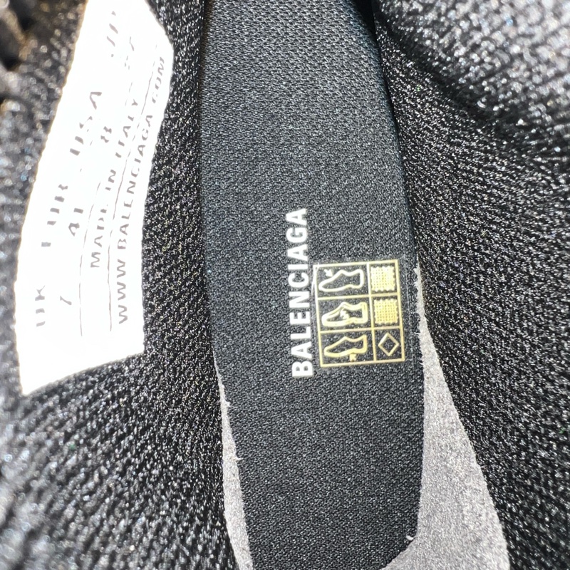 巴黎世家 speed 襪套 黑紅Eu41-5