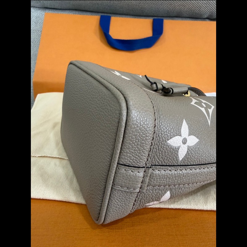 Lv Nano noe 大象灰 水桶包斜背包手提包 M46291 芯片款-9