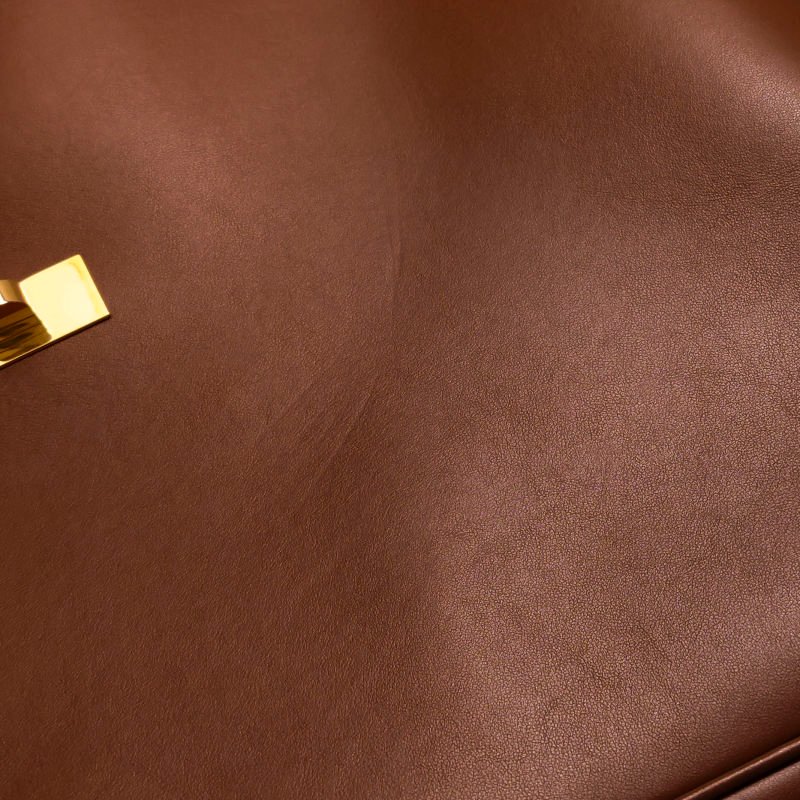 Celine CAMILLE 16 SOFT中型牛皮純色金屬扣斜背包單肩包-8