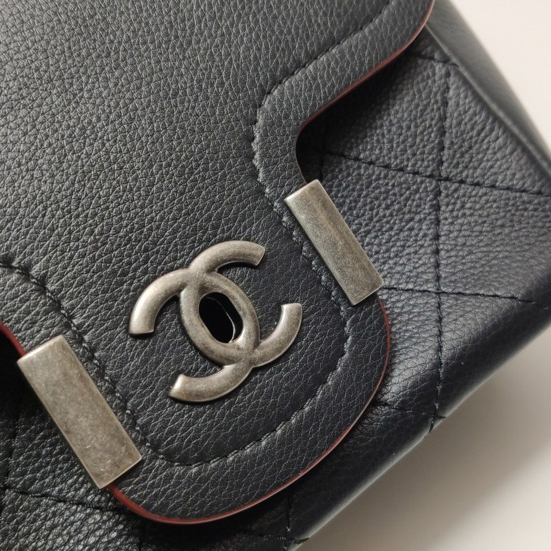 Chanel Flap Bag牛皮純色菱格絎縫雙C扣斜背包單肩包-12