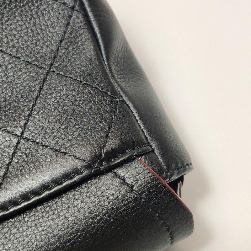 Chanel Flap Bag牛皮純色菱格絎縫雙C扣斜背包單肩包-16