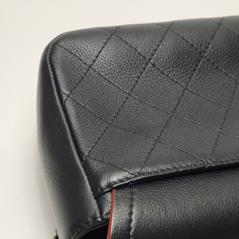 Chanel Flap Bag牛皮純色菱格絎縫雙C扣斜背包單肩包-22