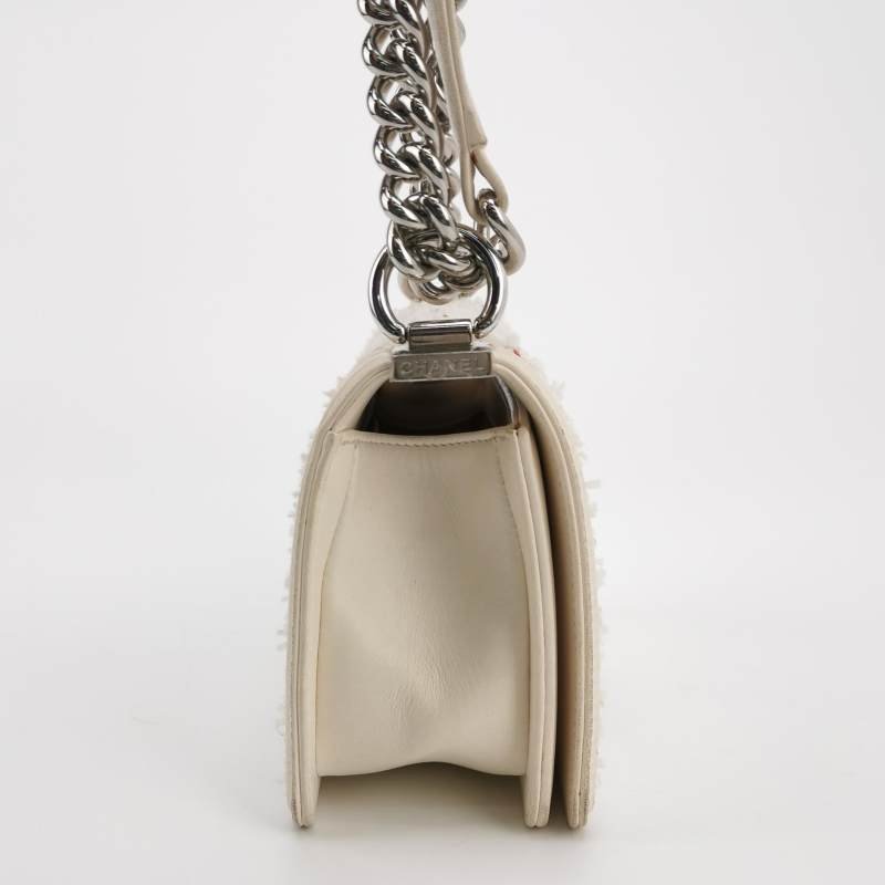 Chanel Leboy 季節限定款小號羊皮方形雙C鎖扣單肩包-3