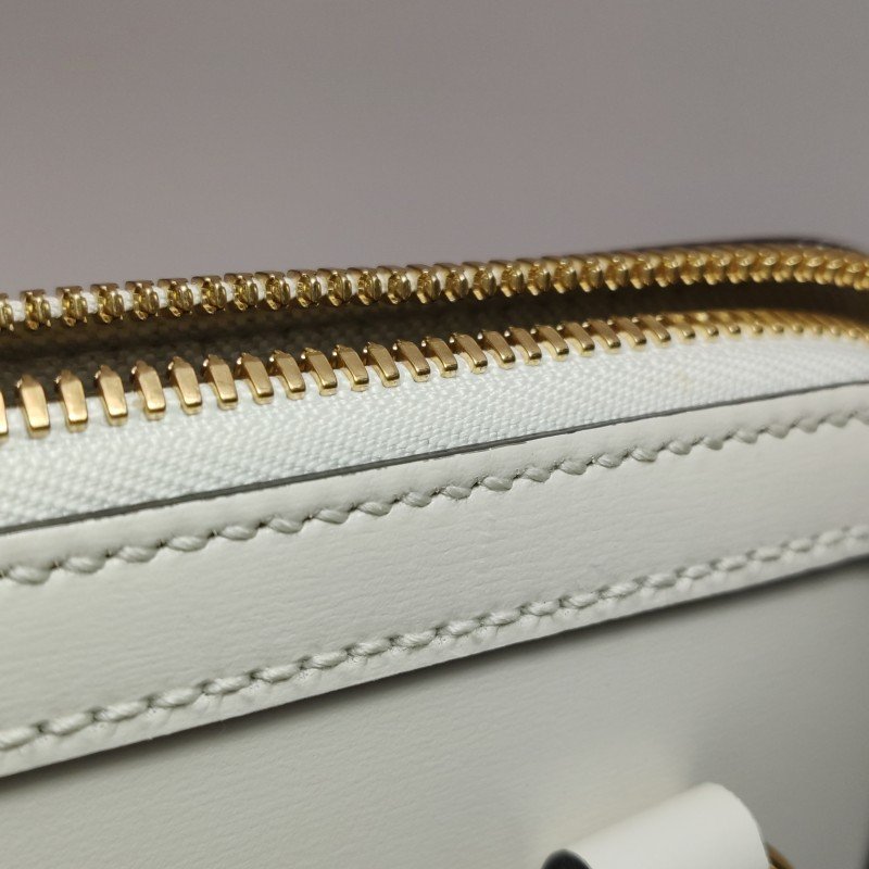 Gucci 1955小號牛皮純色馬銜扣單肩包-18