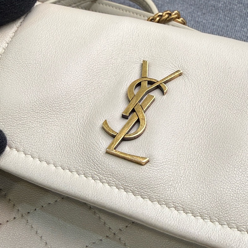 YSL Mini Nolita 小羊皮肩背包-9
