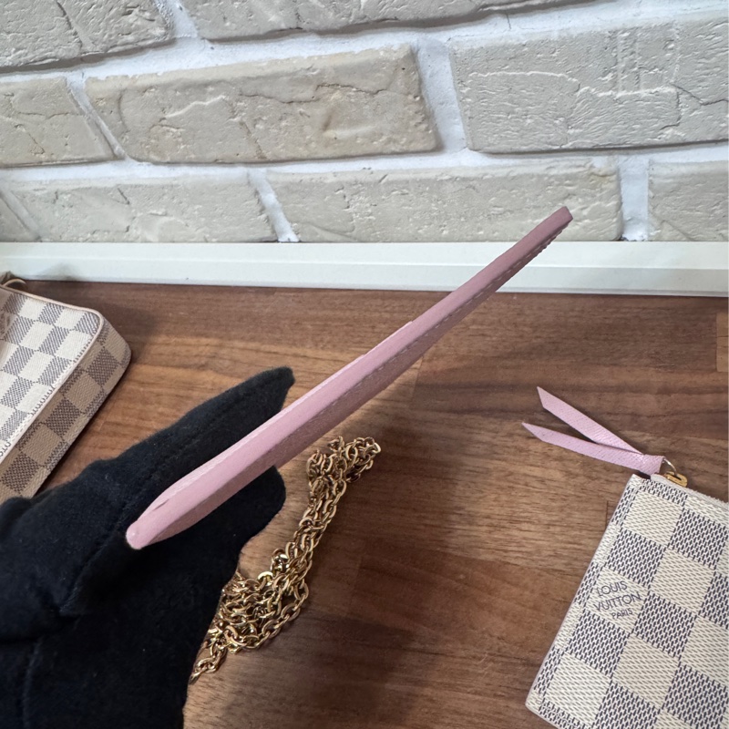 Lv 白棋盤格 三合一信封包-13