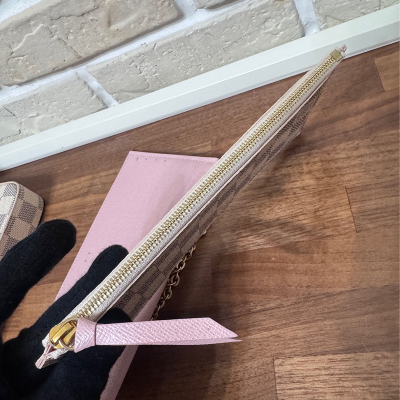 Lv 白棋盤格 三合一信封包-19