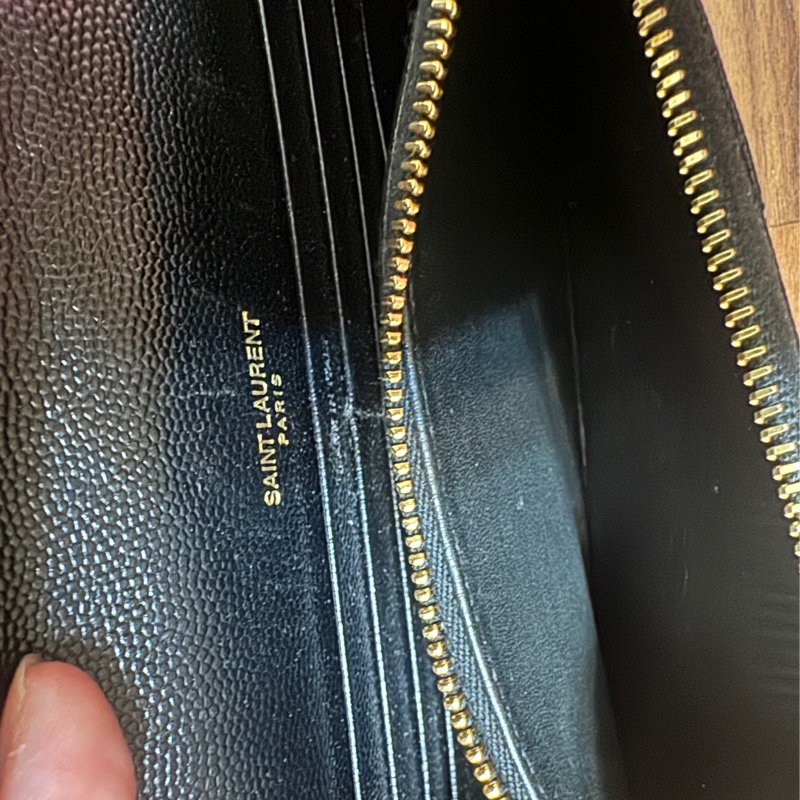 Ysl  黑金魚子醬 小號woc-26