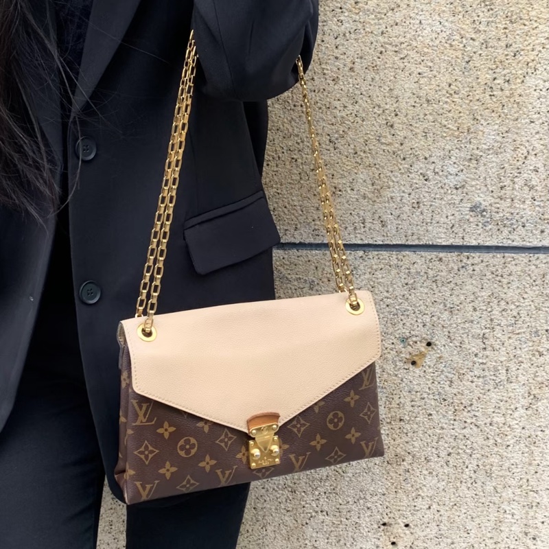 Lv   老花拼色信封包-2