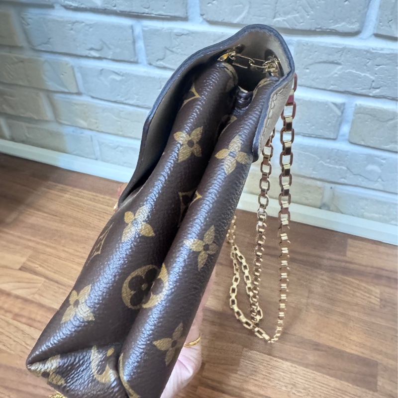 Lv   老花拼色信封包-10