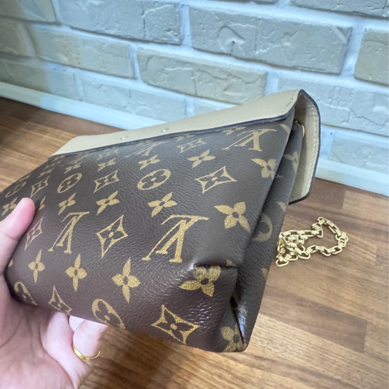 Lv   老花拼色信封包-14